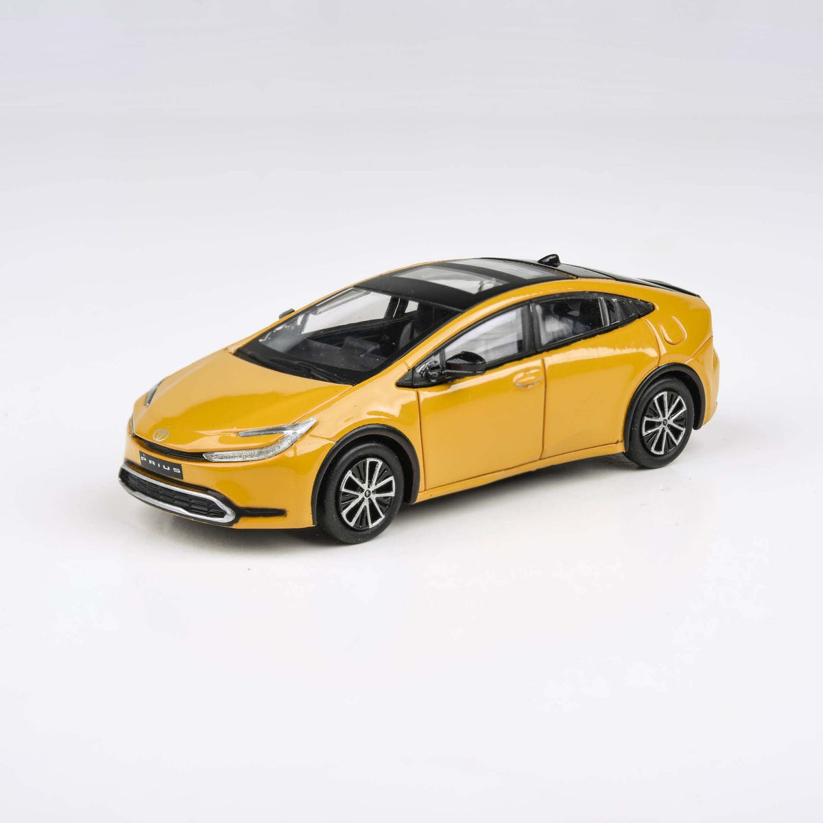 Toyota Prius Maximum Yellow/Karashi RHD