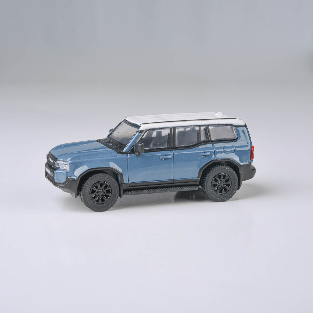 Land Cruiser 250 Prado White Ice Cap (RHD)
