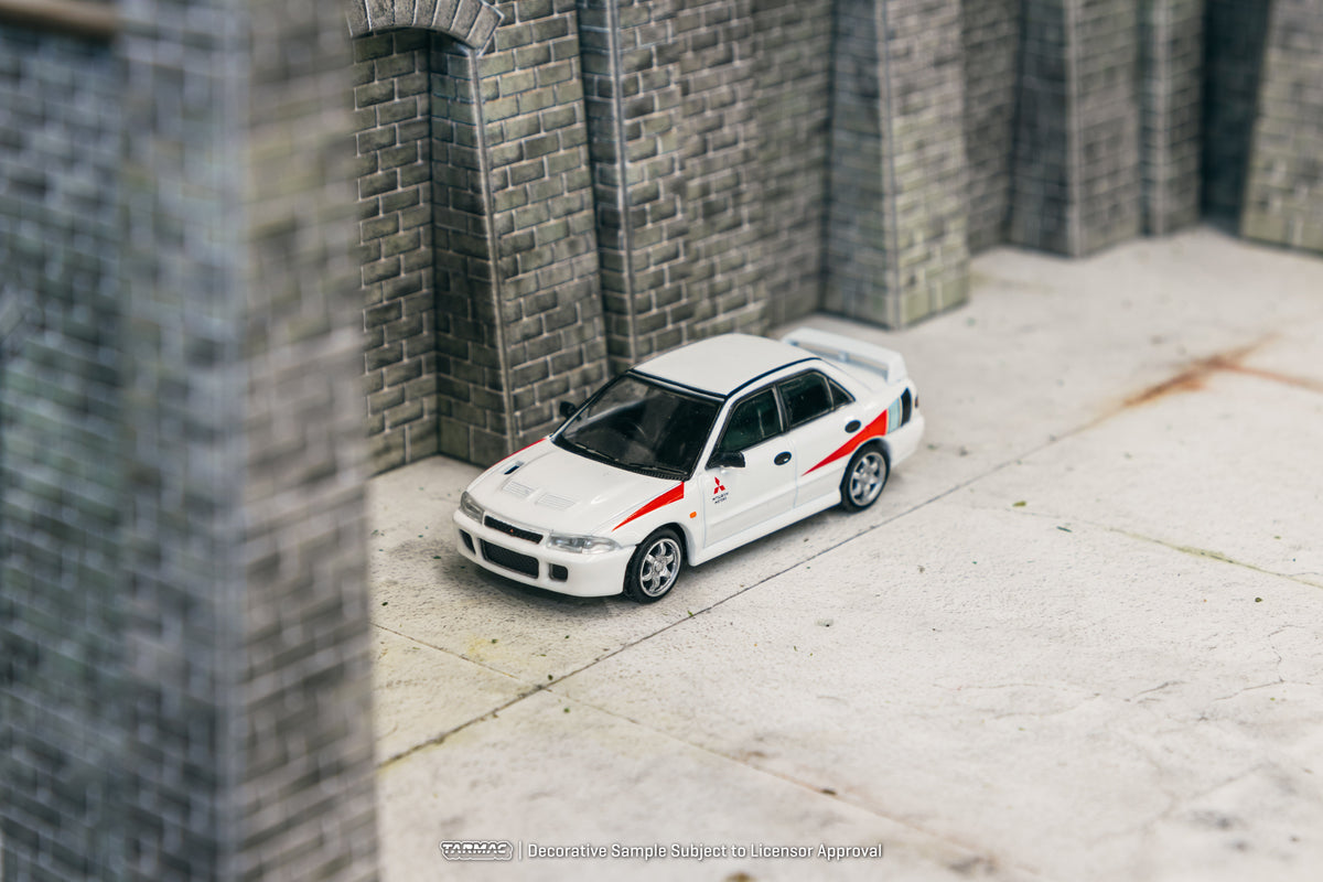 Mitsubishi Lancer RS Evolution White