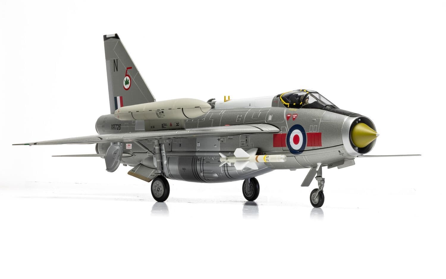 English Electric Lightning F.6 XR726/N RAF No.5 Squadron Binbrook Wing