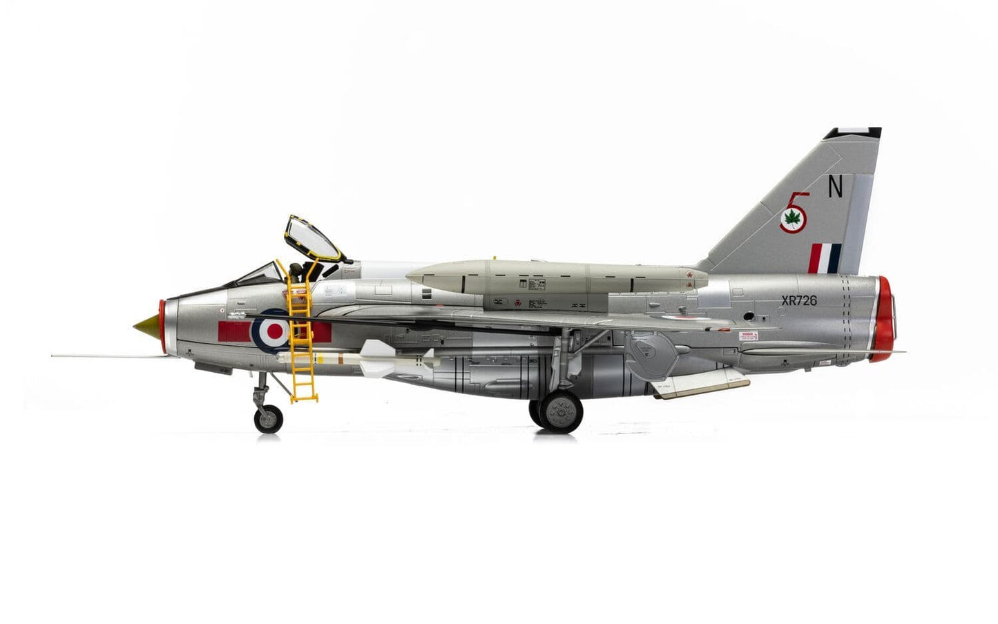 English Electric Lightning F.6 XR726/N RAF No.5 Squadron Binbrook Wing
