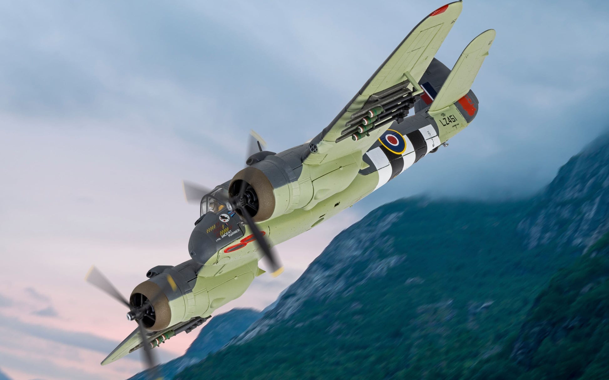 Bristol Beaufighter TF.X LZ451/EE-M 'The Ancient Mariner'
