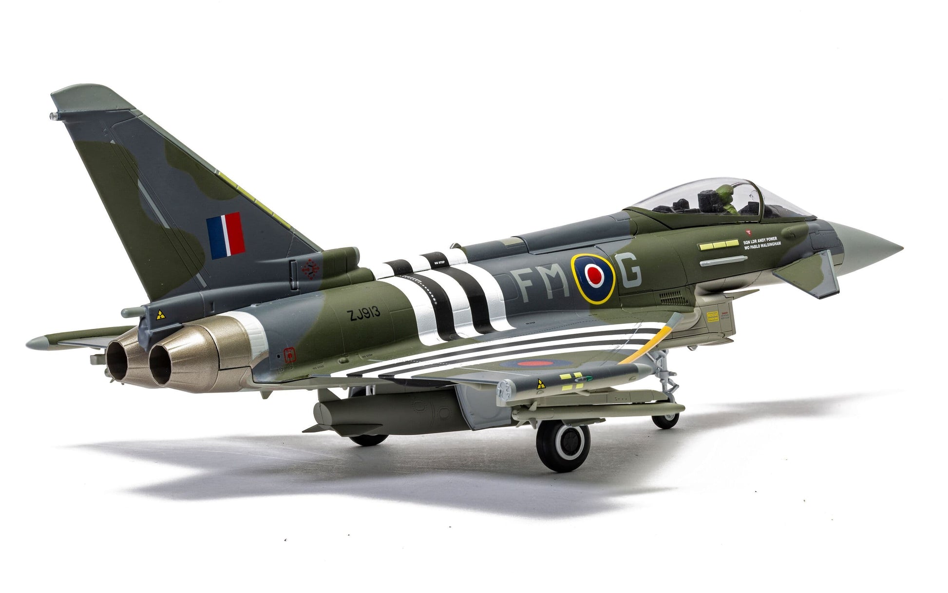 Eurofighter Typhoon FGR4 ZJ913 FM-G Flt Lt David Turnbull RAF No.29 Squadron