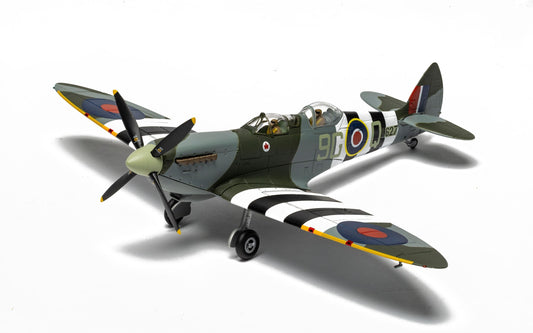 Supermarine Spitfire T9 MJ627 / 9G-Q G-BMSB