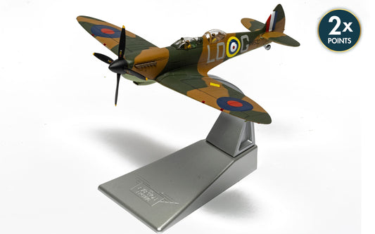 Supermarine Spitfire T9 SM520 G-ILDA RAF No.602 Squadron
