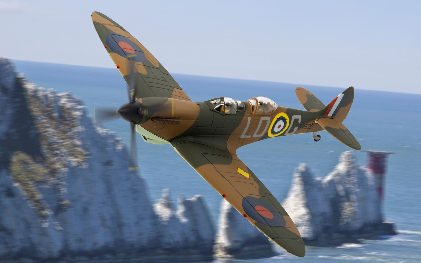 Supermarine Spitfire T9 SM520 G-ILDA RAF No.602 Squadron