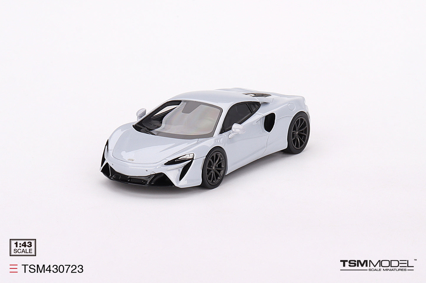 McLaren Artura Glacier White