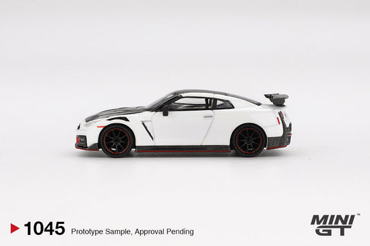 Nissan GT-R NISMO 2024 Brilliant White