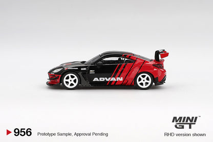 Toyota GR86 HKS Type R Advan Tokyo Auto Salon