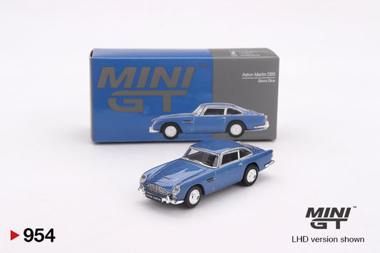 Aston Martin DB5 Sierra Blue