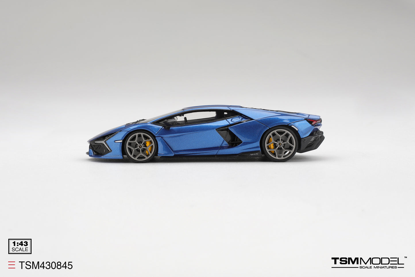 Lamborghini Revuelto Blu Eleos