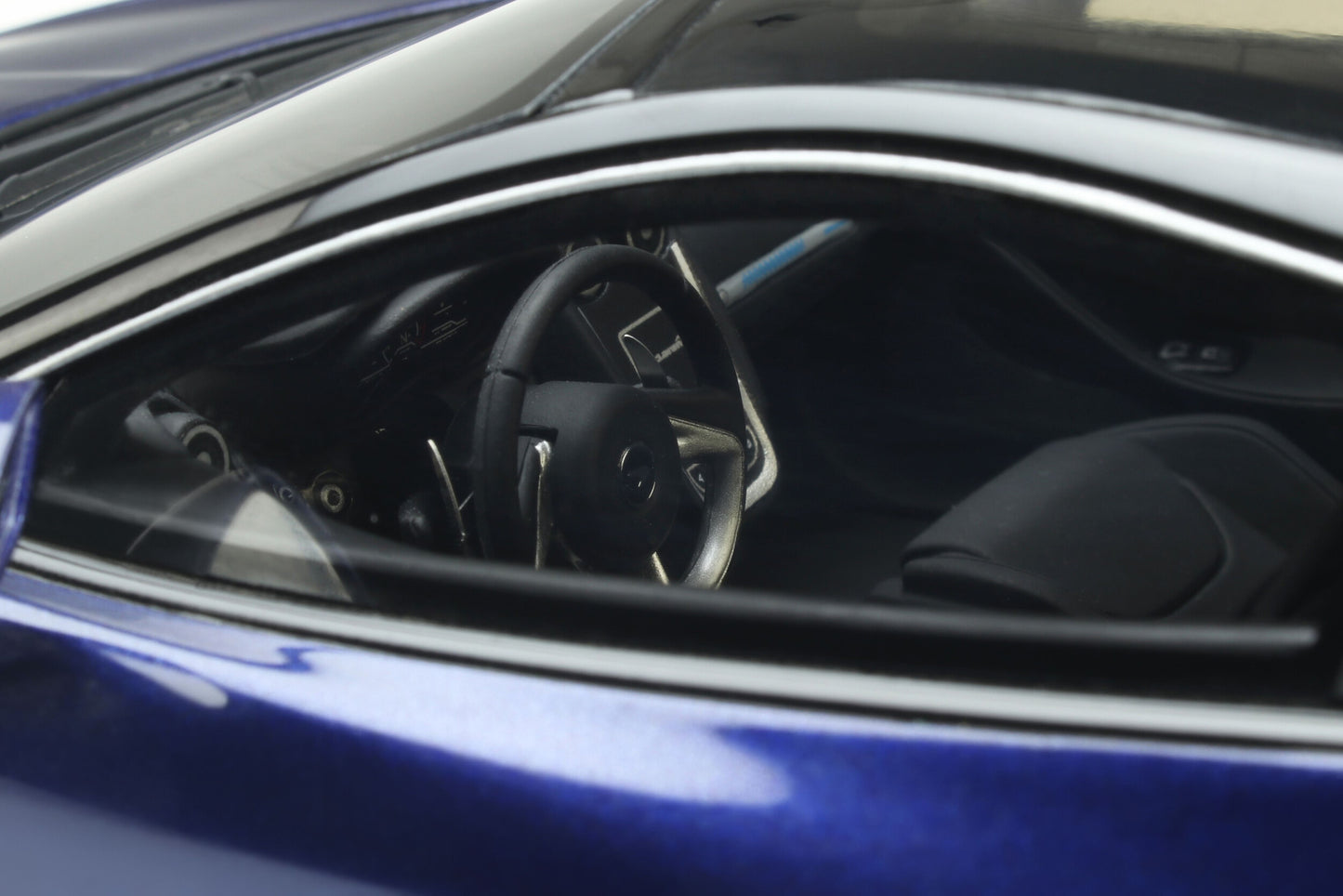 McLaren GT Blue 2019