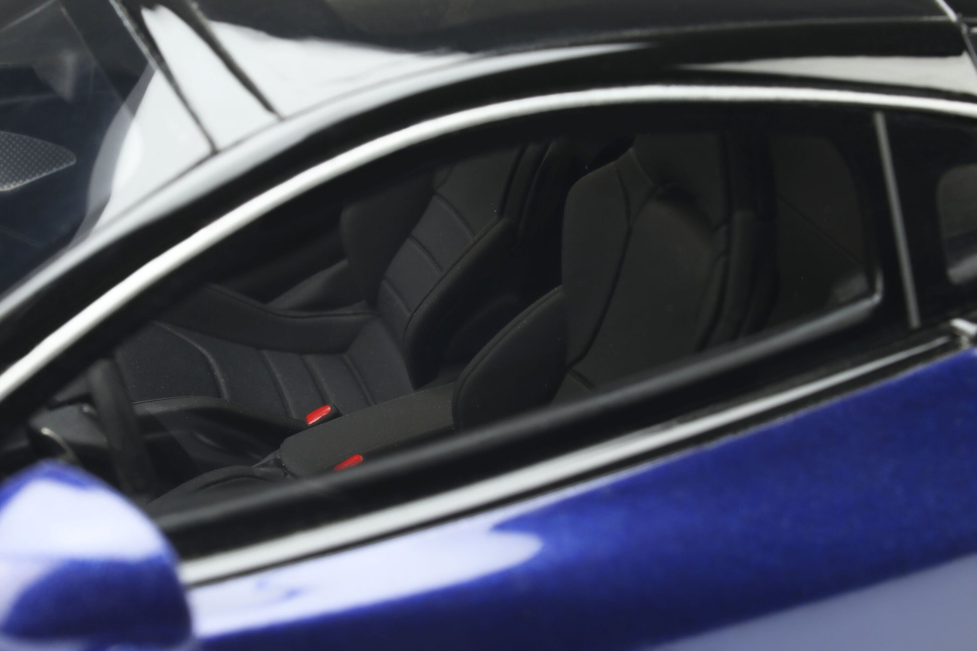 McLaren GT Blue 2019
