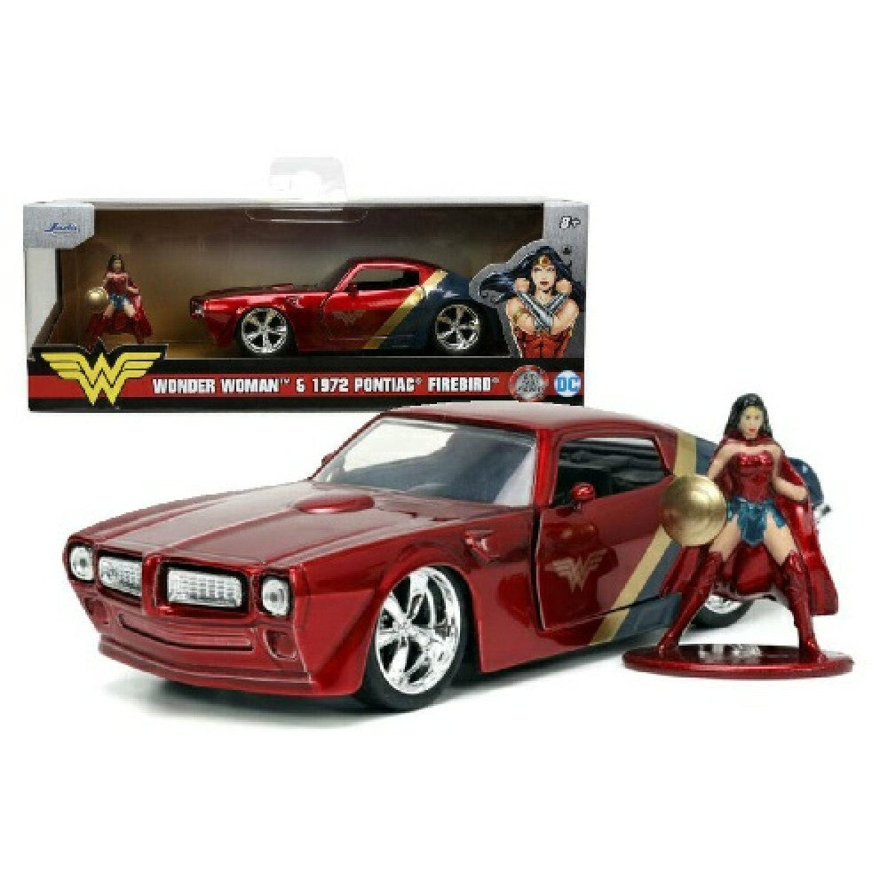 Wonder Woman 1972 Pontiac Firebird with Figure