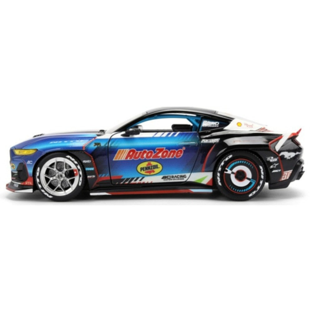 Ford Mustang RTR with Light, James Deane